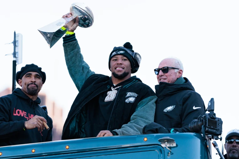 PFT’s 2025 NFL Post-Minicamp Power Rankings: Chiefs, 49ers Remain on Top as Contenders Emerge /images/2025-nfl-post-minicamp-power-rankings-pft-analysis.webp