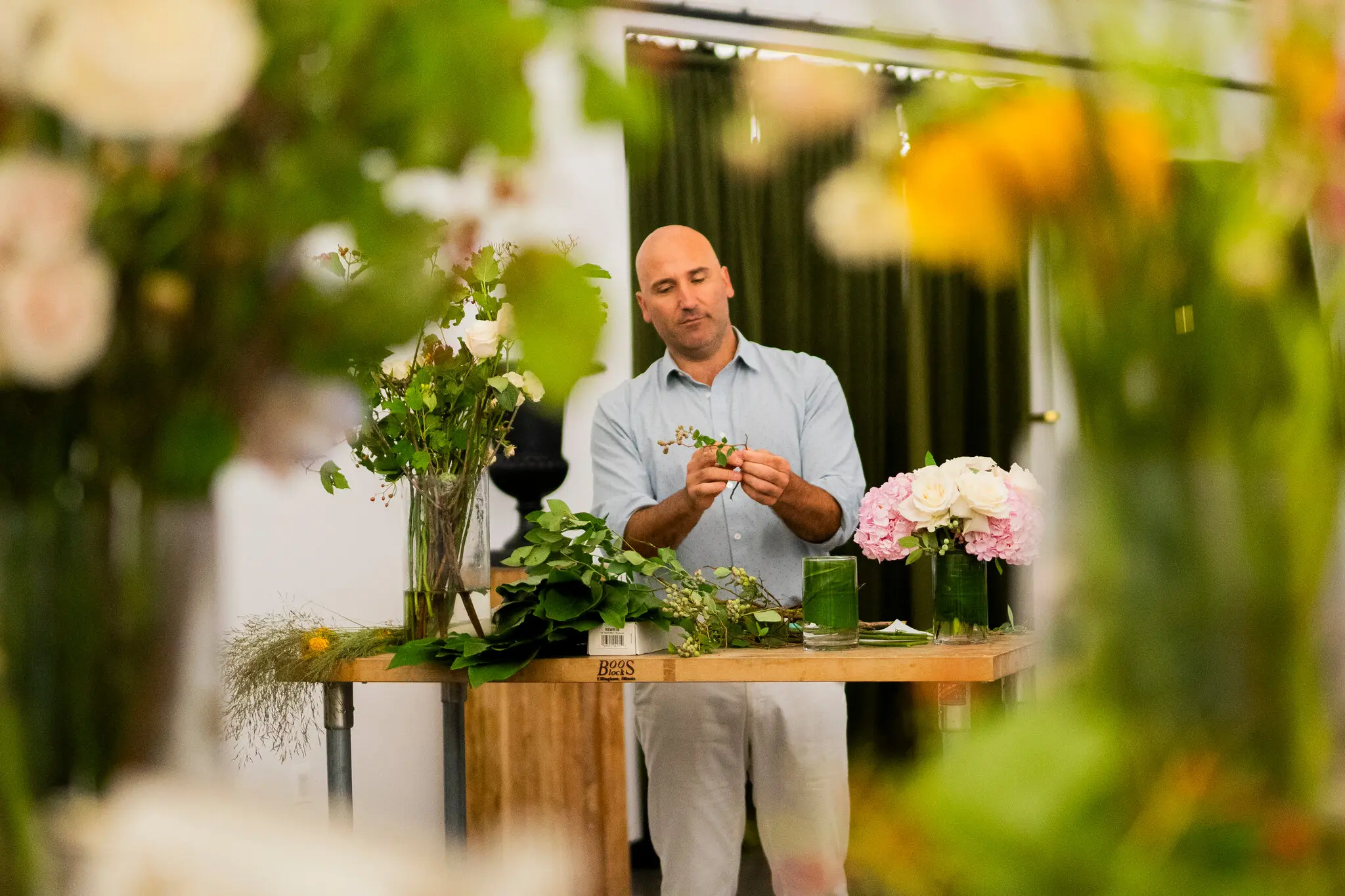 How a Floral Design Master Spends His Day With Roses and Rosé How a Floral Design Master Spends His Day With Roses and Rosé